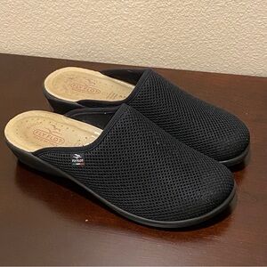 Fly Flot Women Size 41 US 9.5/10 Black Slip On Anti-Shock Italian Comfort Clogs